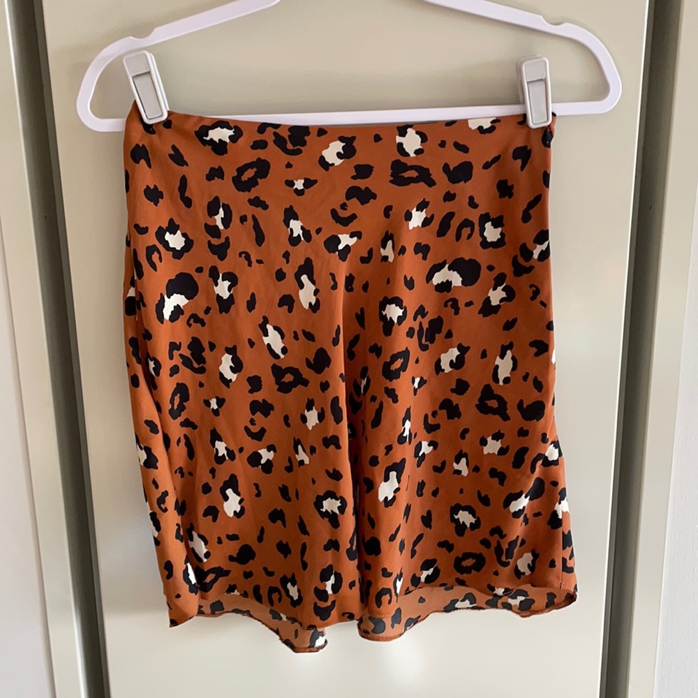 Leopard skirt